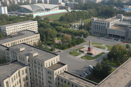 东北财经大学校园风景